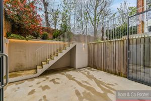 Compayne Gardens South Hampstead